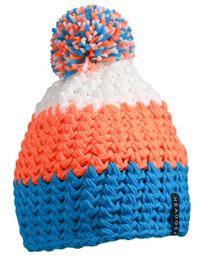 BERRETTO CON POMPON